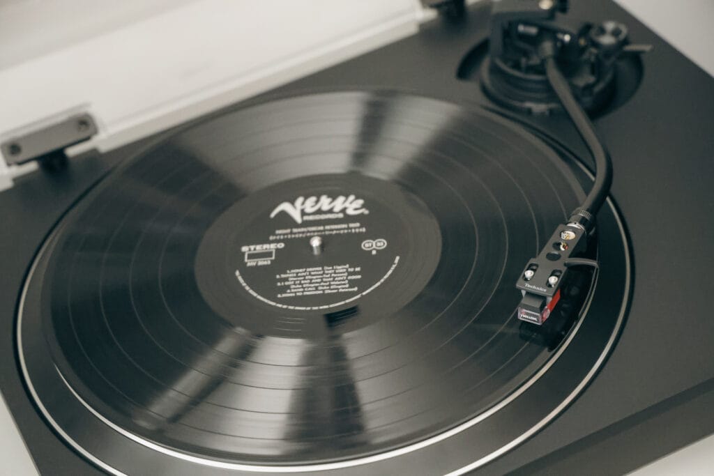 Lexique vinyle et hi-fi : platine vinyle