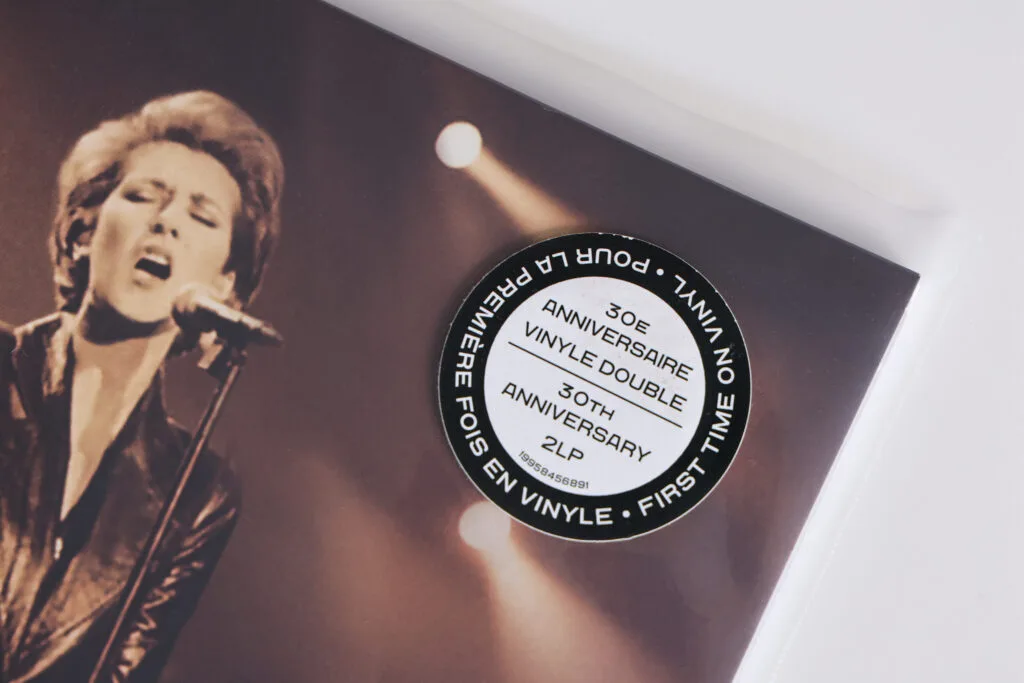 Céline Dion Live à Paris en vinyle, zoom sur le hype sticker